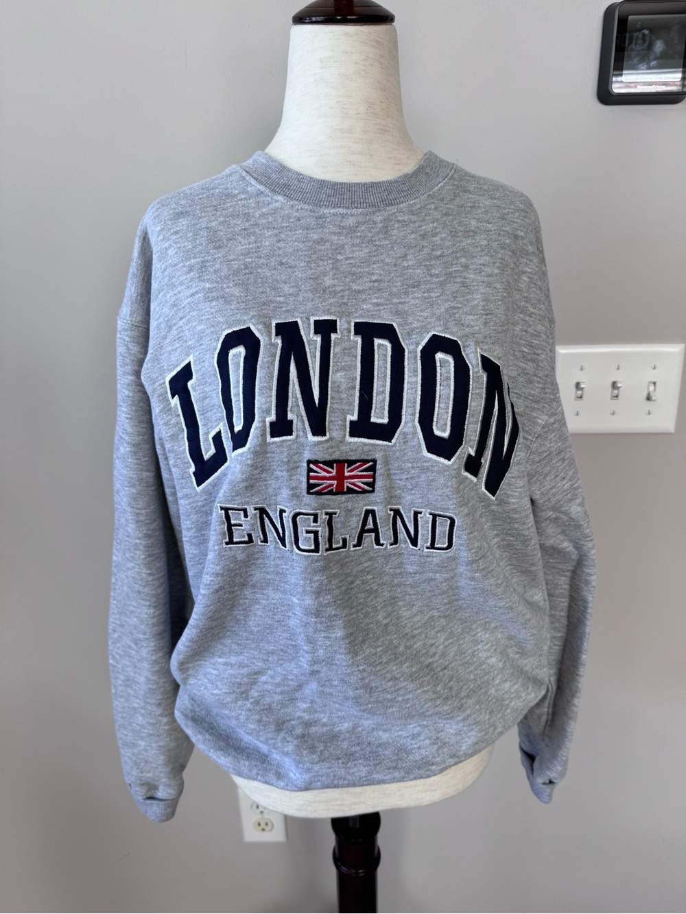 London England High-Quality Grey Crewneck Sweatshirt